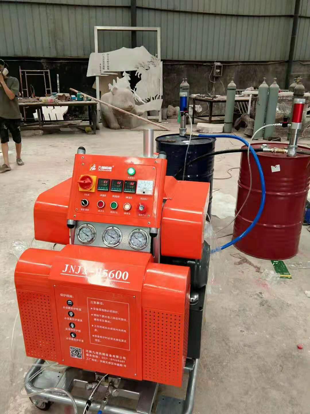 聚脲噴涂JNJX-H5600聚脲泡沫道具噴涂機(jī)(圖2)